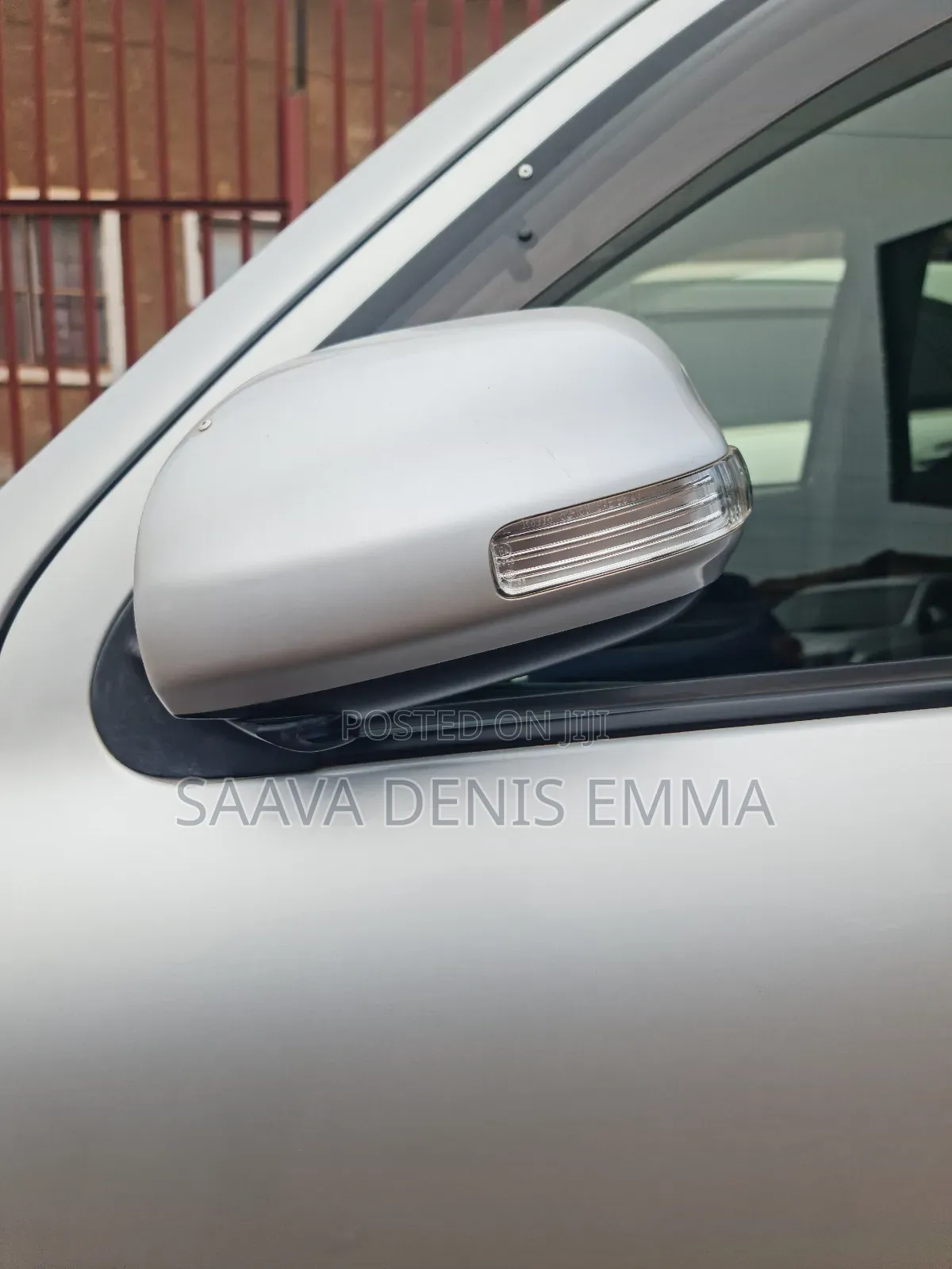Toyota Sienta 2012 Silver