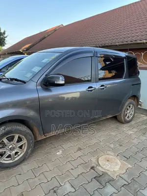 Toyota Sienta 2008 Gray