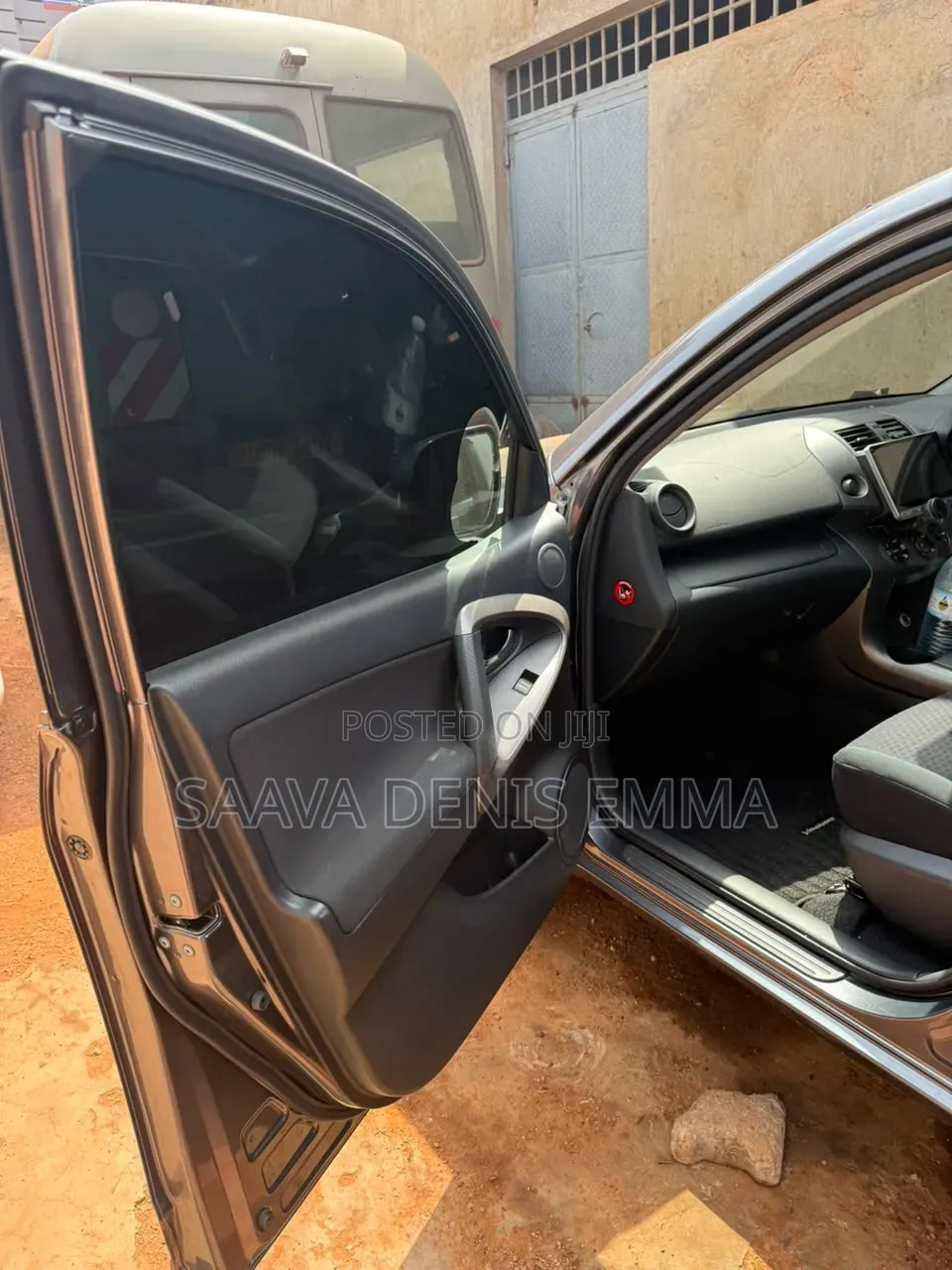 Toyota Vanguard 2010 Black