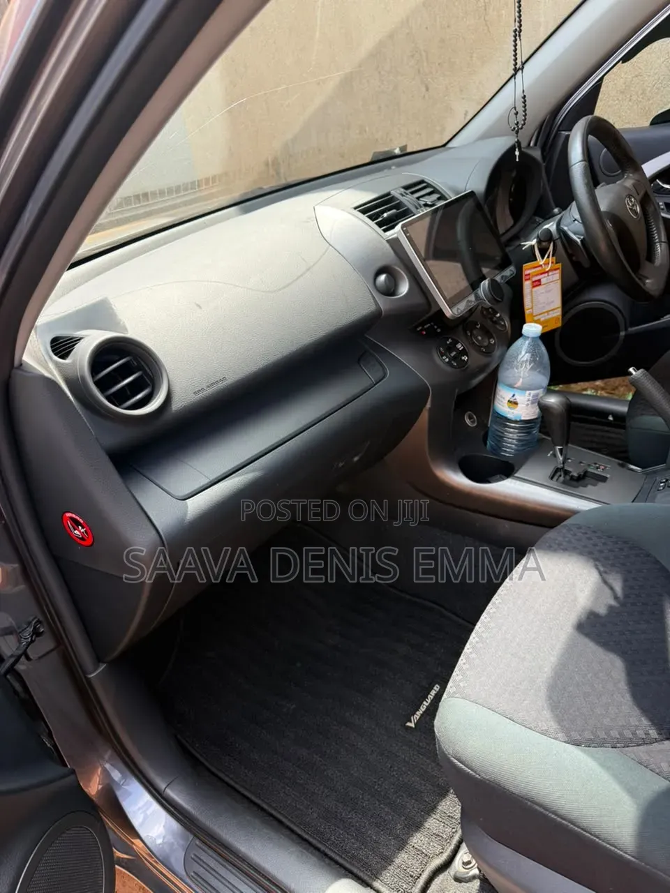 Toyota Vanguard 2010 Black
