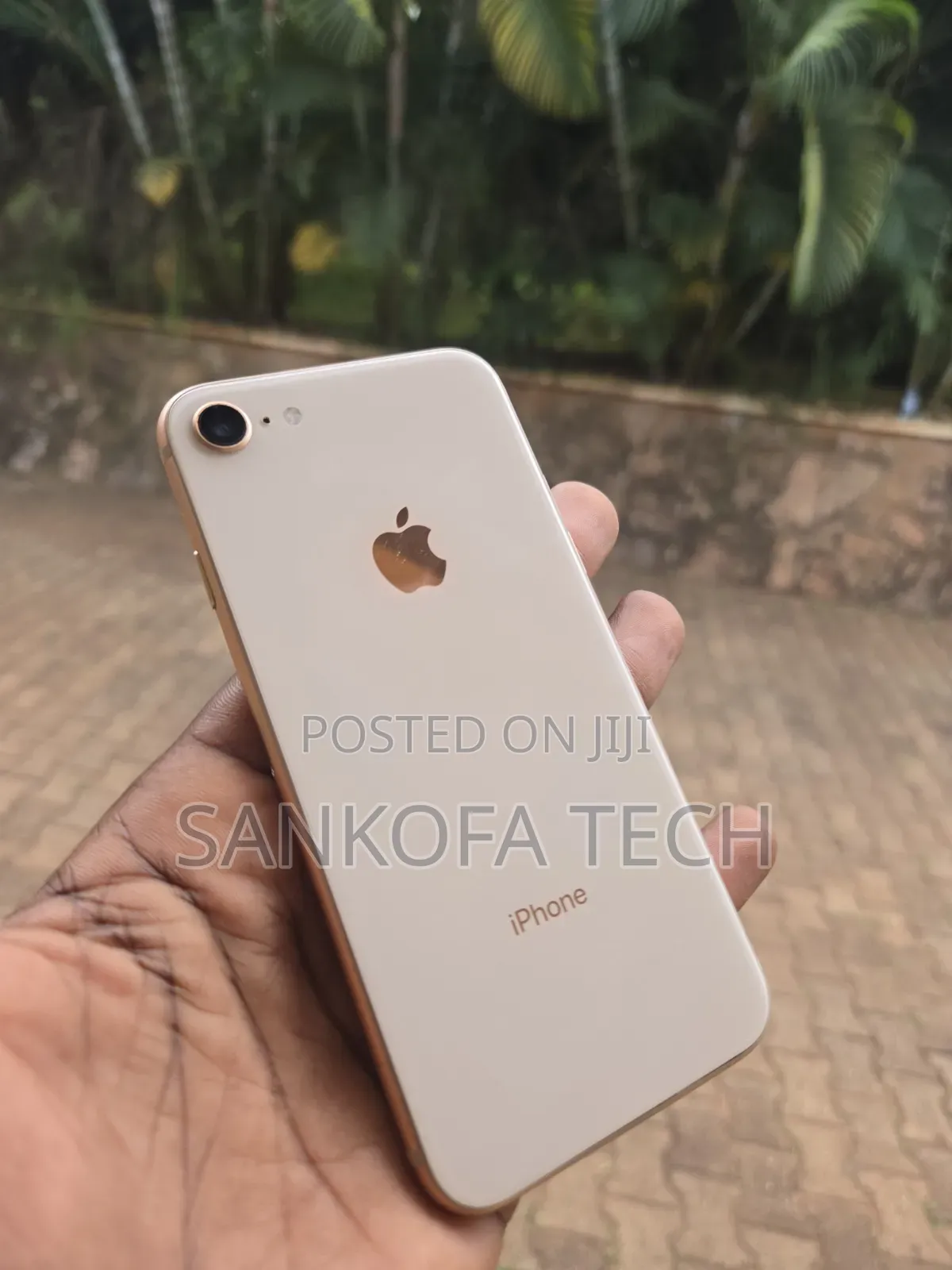 Apple iPhone 8 64 GB Gold