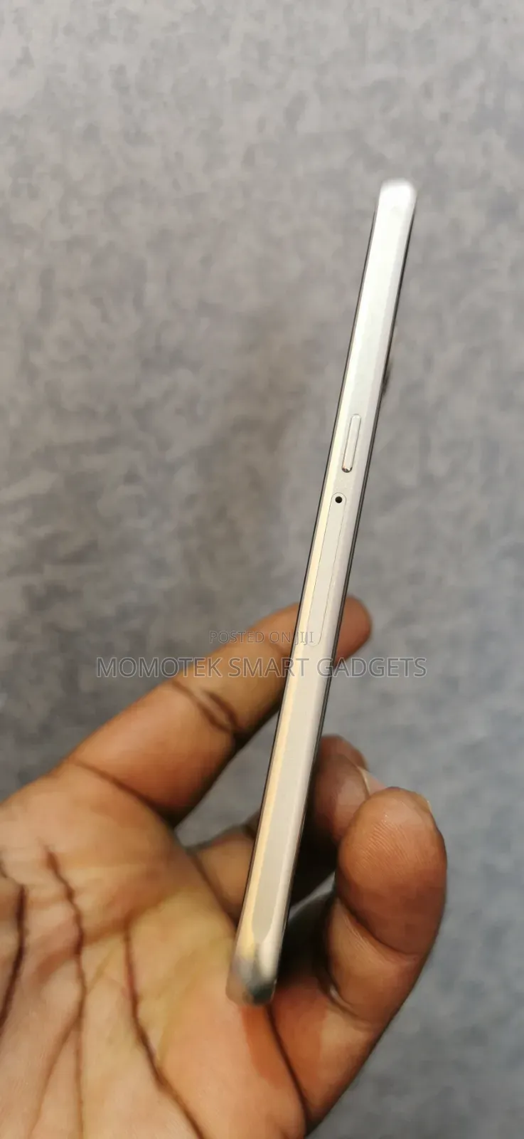 New Samsung Galaxy S6 32 GB Gold