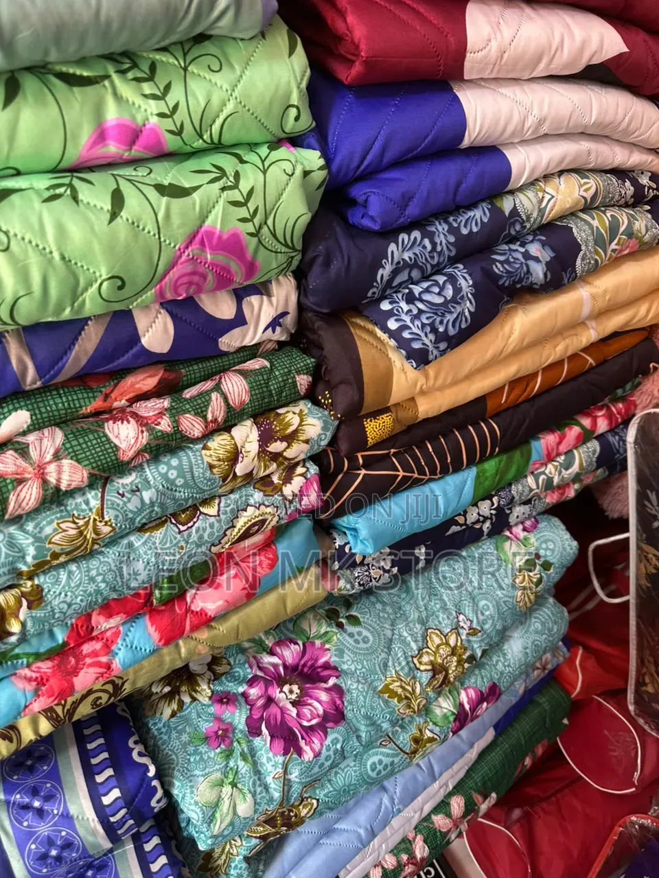 Soft Bloom Lite Duvets