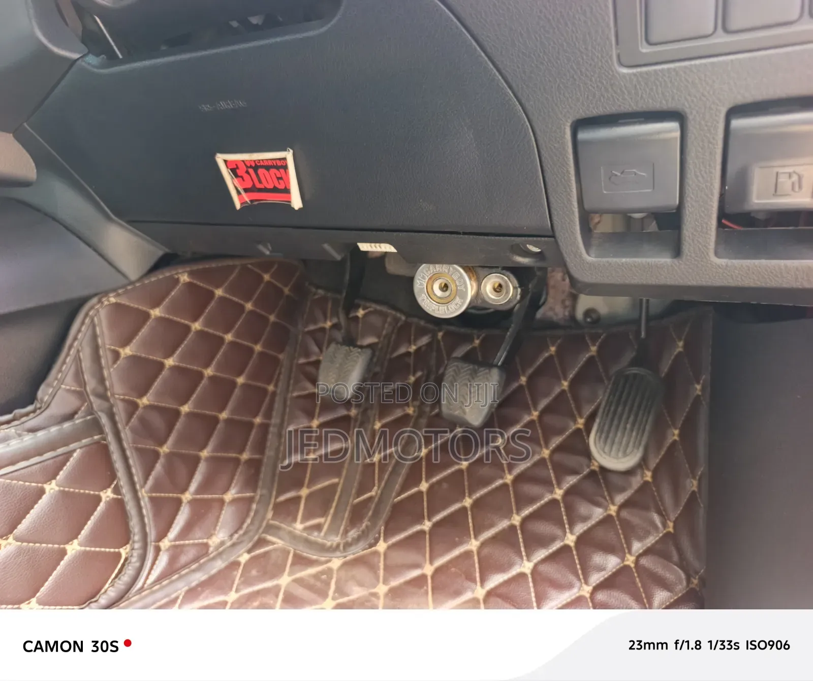 Toyota Hilux 2019 Black