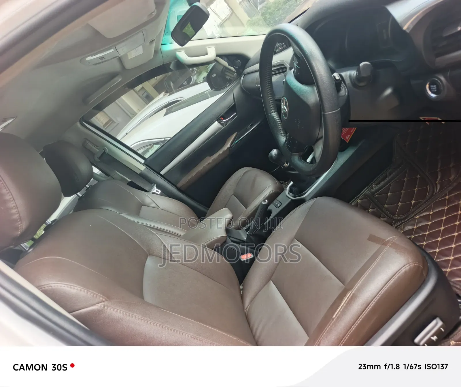 Toyota Hilux 2019 Black