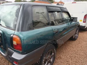 Toyota RAV4 Cabriolet 1998 Green