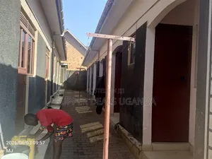 1bdrm Bungalow in Kisaasi, Nakawa for rent
