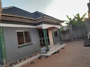 2bdrm Bungalow in Kisaasi, Nakawa for rent
