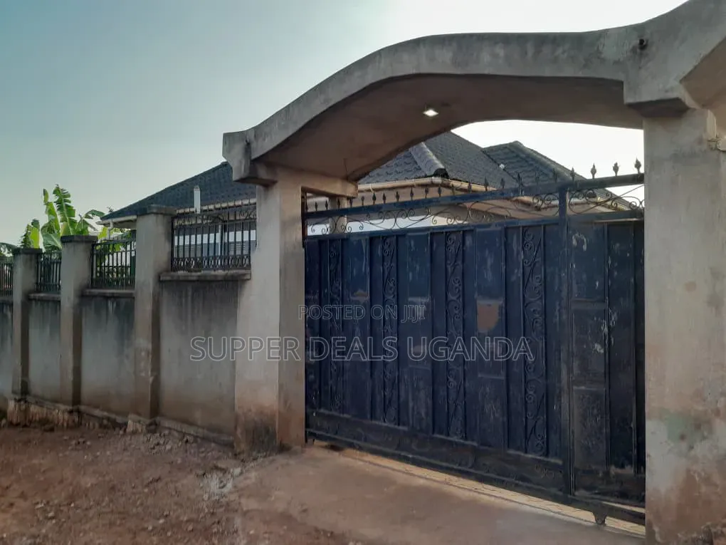 2bdrm Bungalow in Kisaasi, Nakawa for rent