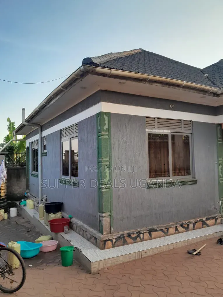 2bdrm Bungalow in Kisaasi, Nakawa for rent