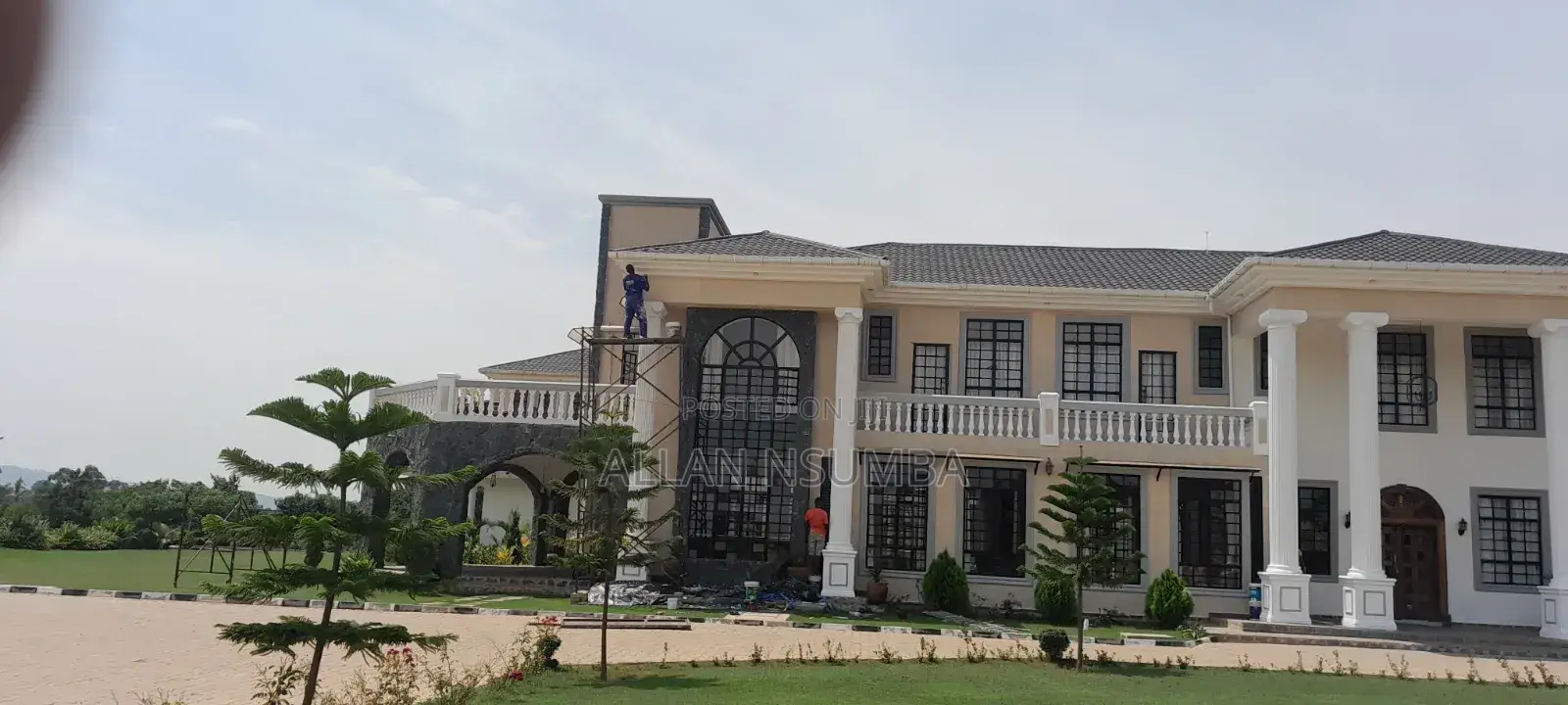 Professional Painter-Interior Exterior House Painting/Kampala All