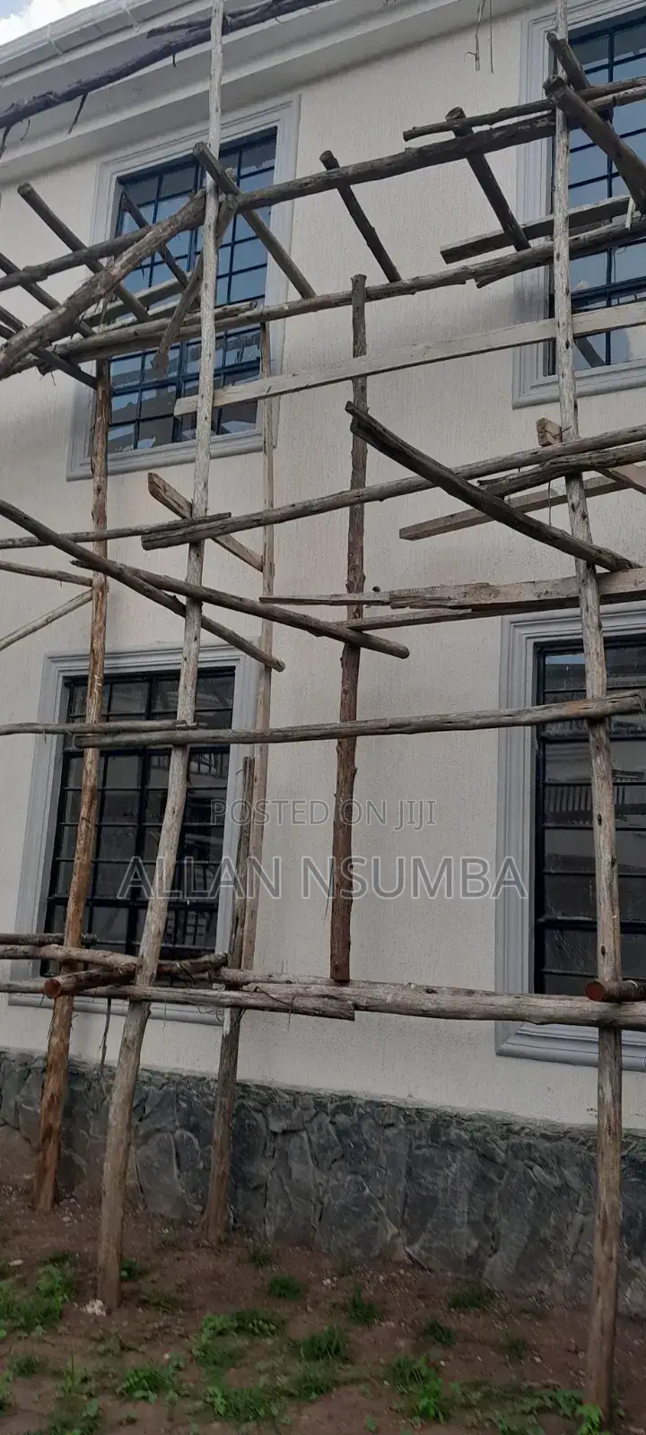 Professional Painter-Interior Exterior House Painting/Kampala All