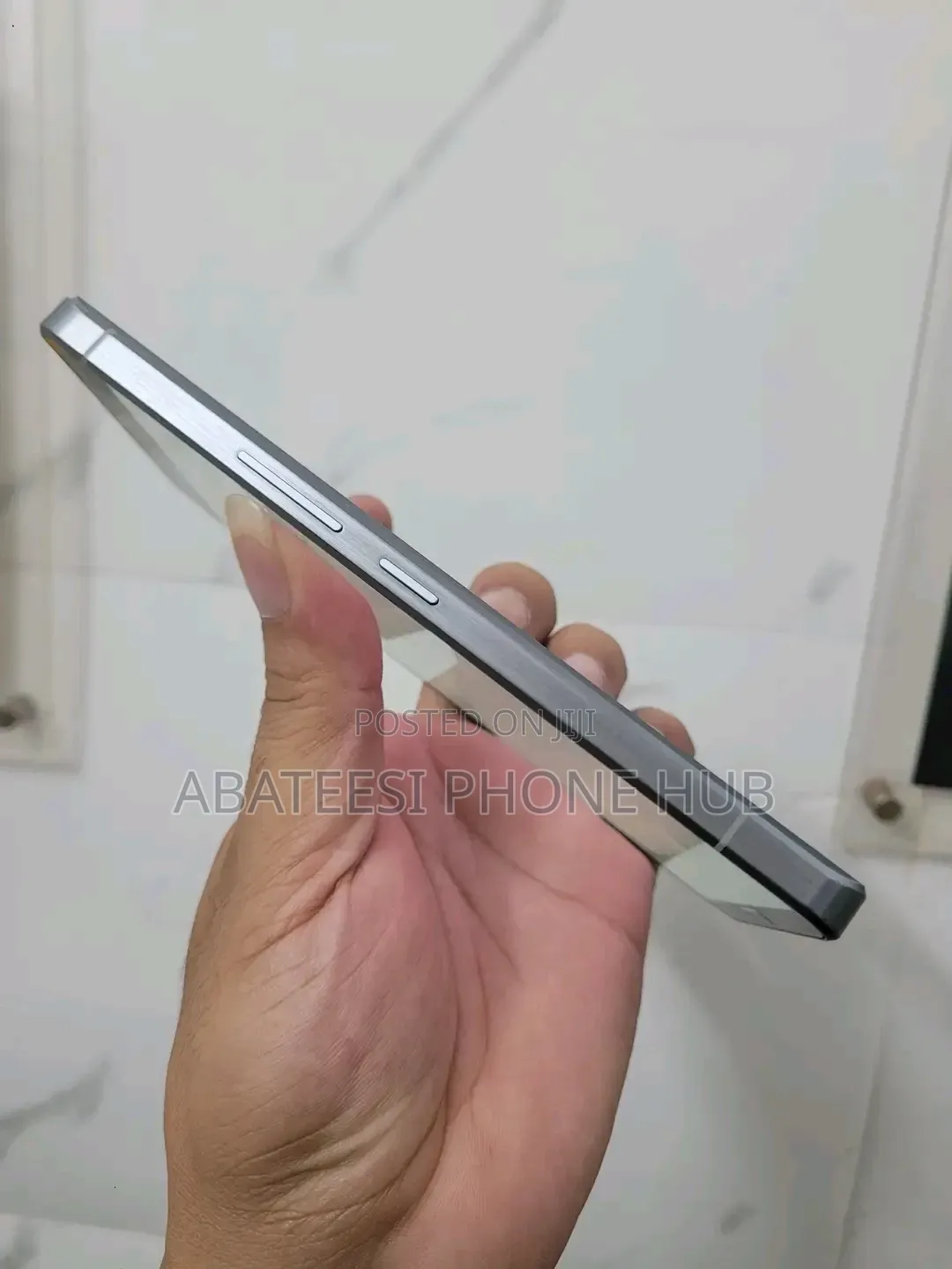 Sharp Aquos R7 256 GB Silver