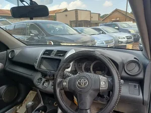 Toyota RAV4 2009 White