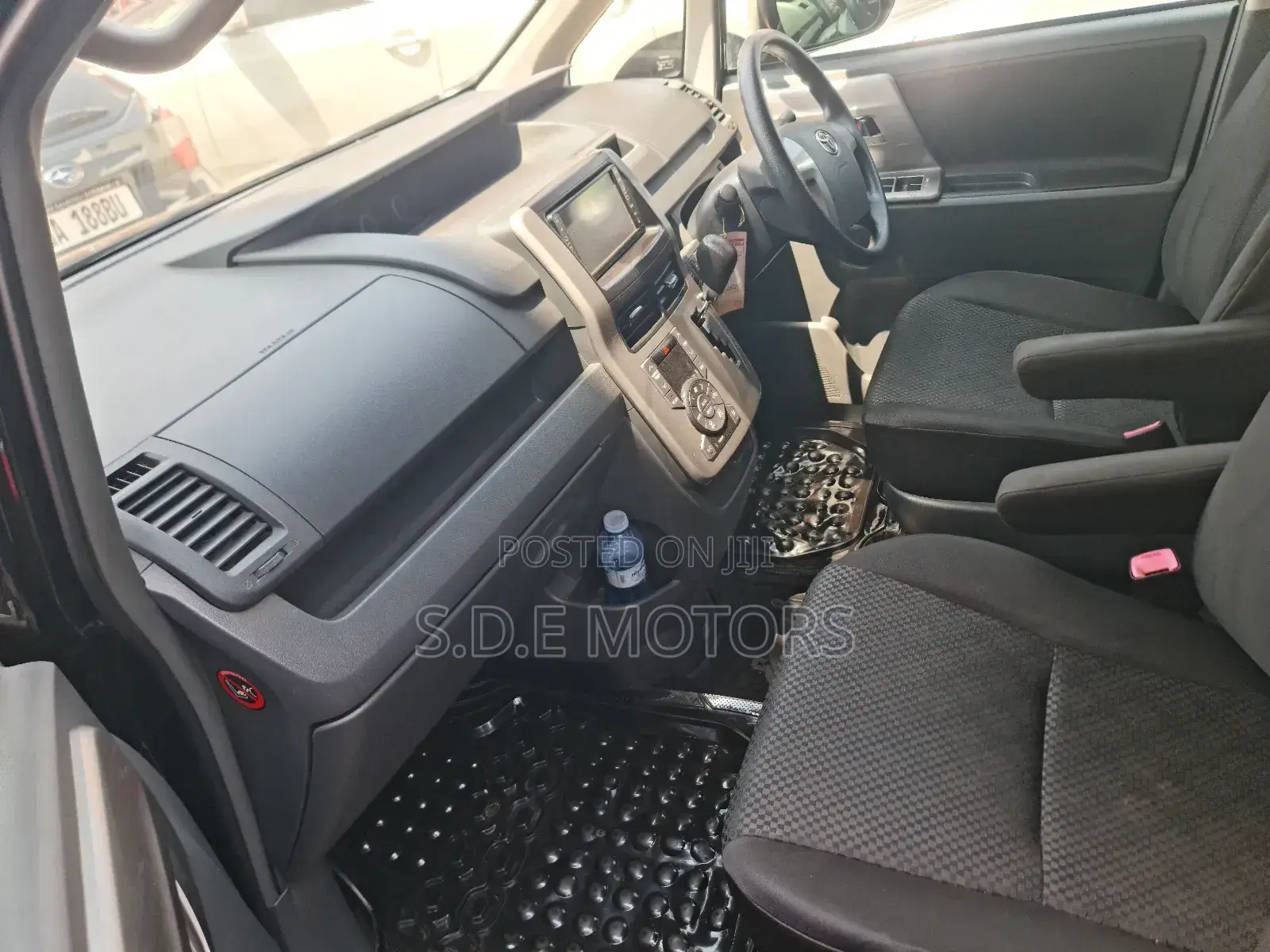 Toyota Noah 2009 Black