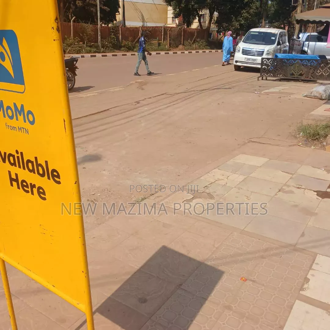 Makindye Commercial Shops With Busy Guest Self Contained Rooms Onsale