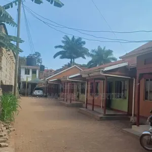 10bdrm House in Ntebe Rd, Central Division for sale