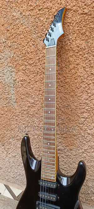 Samick Solo Guitar