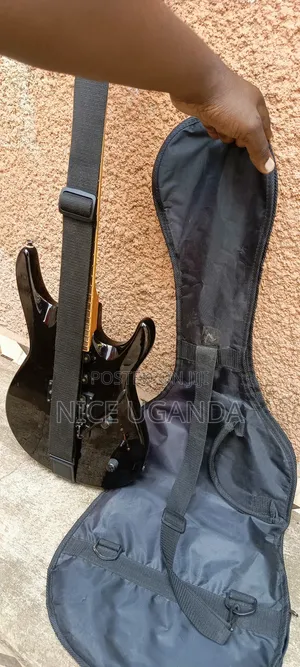 Samick Solo Guitar