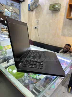 Laptop Dell Latitude 5580 8GB Intel Core i5 SSD 500GB