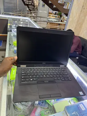 Laptop Dell Latitude 5580 8GB Intel Core i5 SSD 500GB