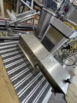 An Electric Commercial Food Preparation Machine