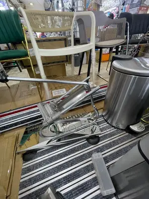 Manual, Commercial-Grade Vegetable or Potato Cutter.