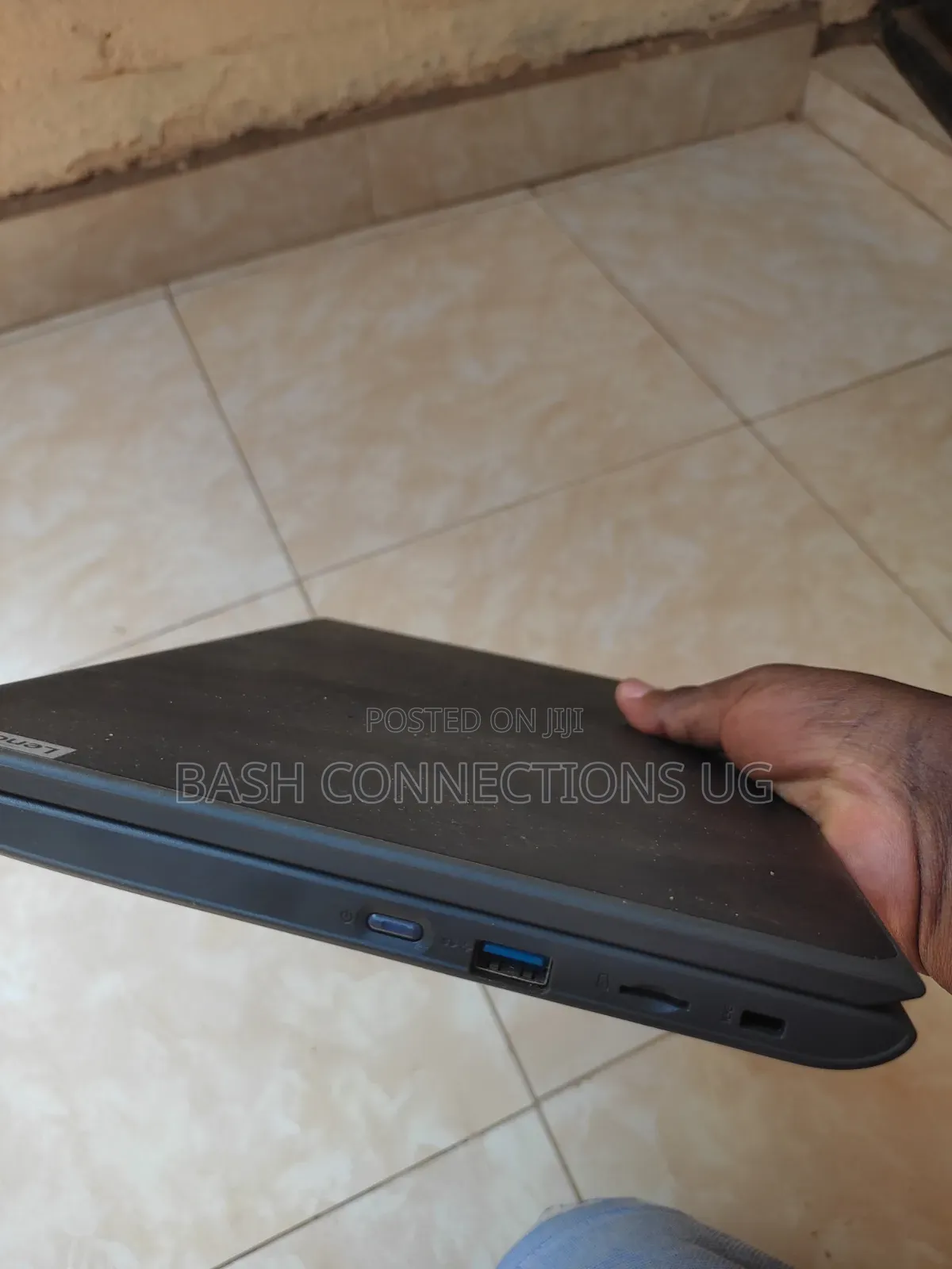 Laptop Lenovo 100e 4GB Intel Celeron SSD 60GB