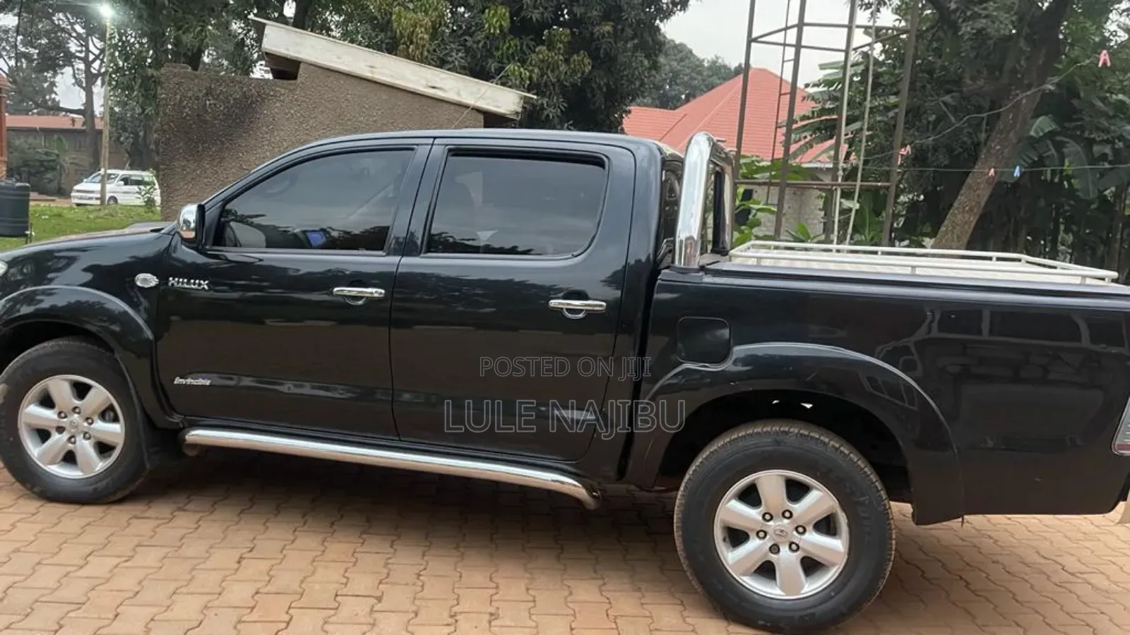 Toyota Hilux 2015 Black