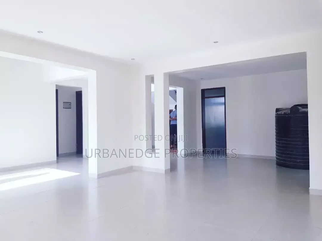 5bdrm House in Munyonyo, Central Division for rent
