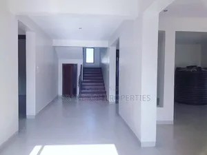 5bdrm House in Munyonyo, Central Division for rent