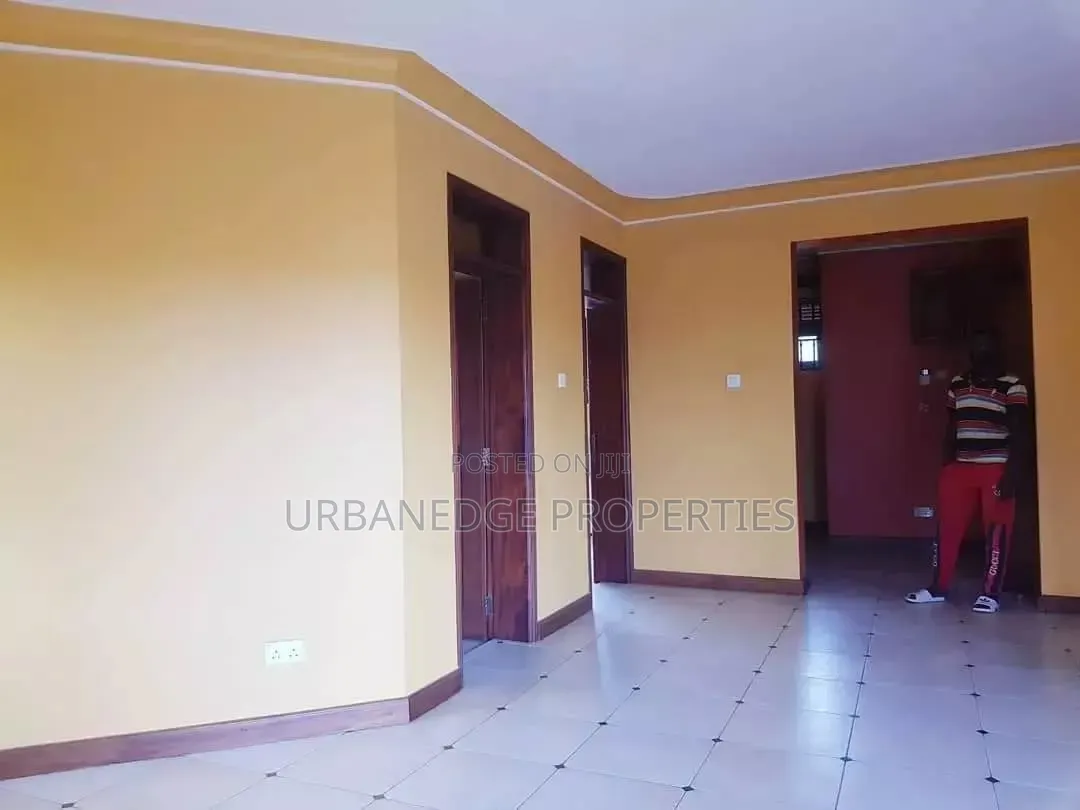 5bdrm Mansion in Bunga, Central Division for rent