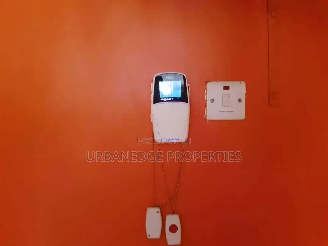 5bdrm Mansion in Bunga, Central Division for rent