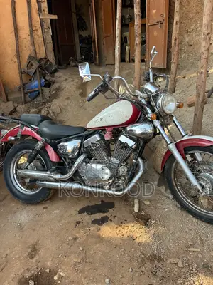 Yamaha Virago 1996 Red