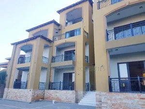 3bdrm Apartment in Muyenga, Central Division for rent