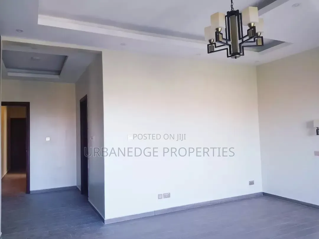3bdrm Apartment in Muyenga, Central Division for rent