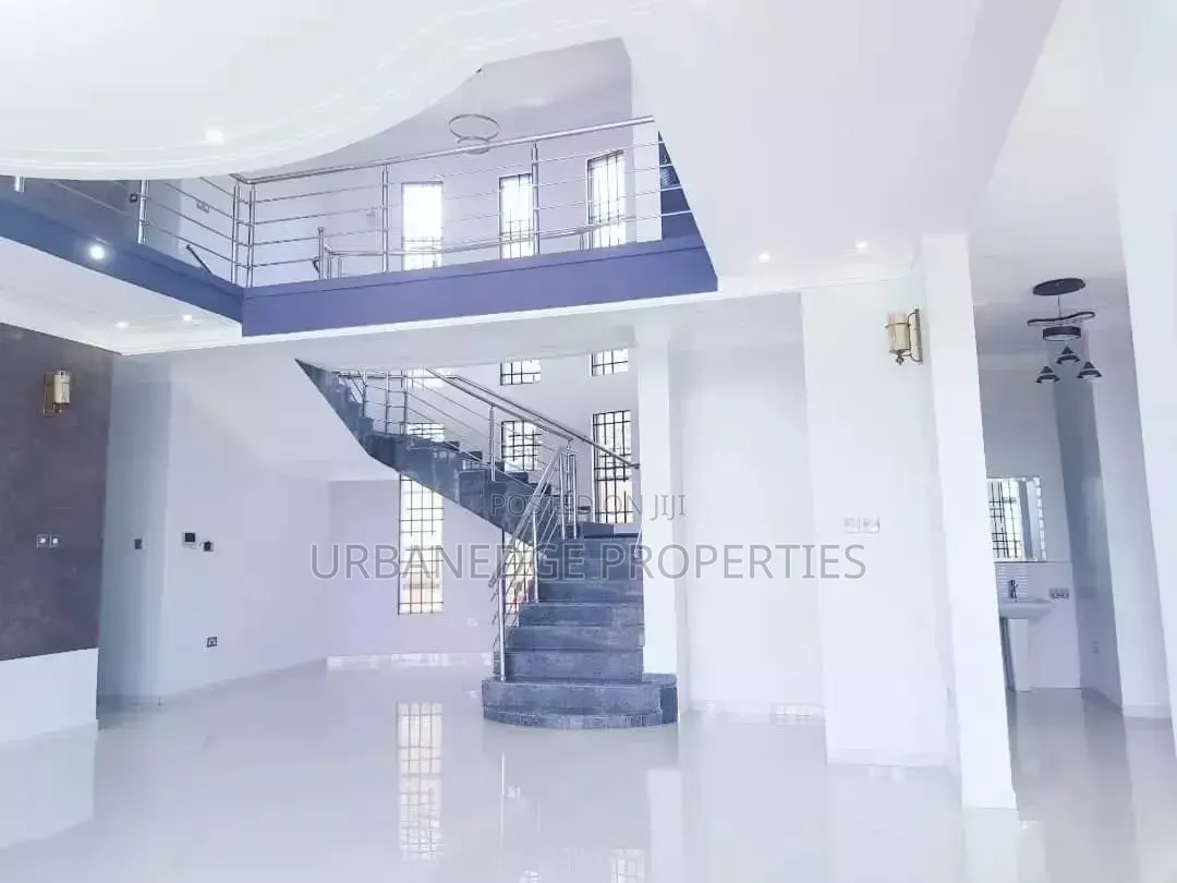 6bdrm Mansion in Lubowa, Central Division for rent