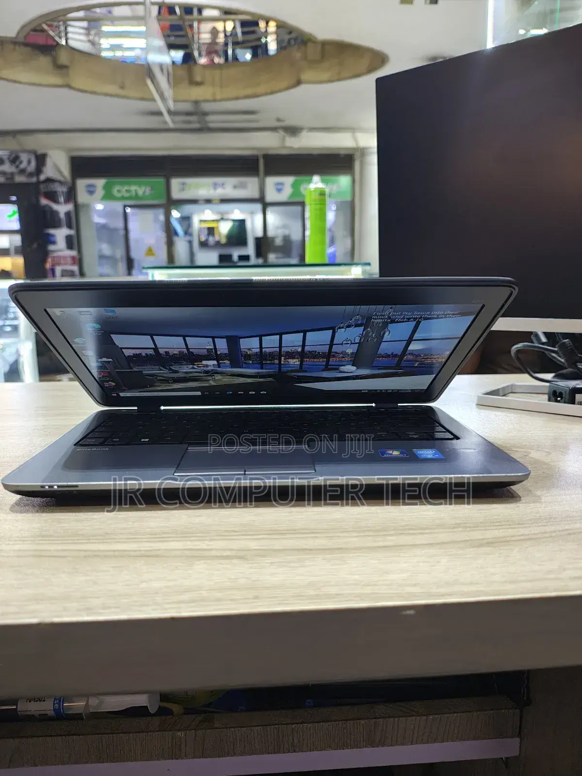 Laptop HP EliteBook 820 G1 4GB Intel Core i5 SSD 256GB