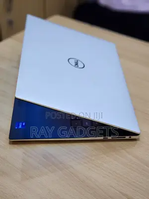 New Laptop Dell XPS 15 9510 16GB Intel Core i7 SSD 512GB