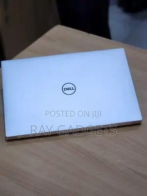 New Laptop Dell XPS 15 9510 16GB Intel Core i7 SSD 512GB