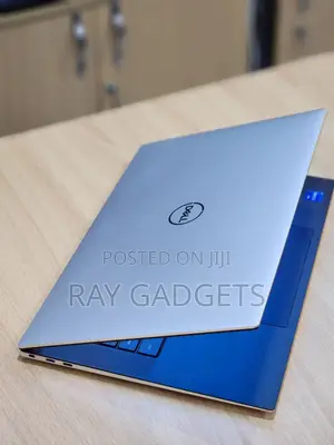 New Laptop Dell XPS 15 9510 16GB Intel Core i7 SSD 512GB