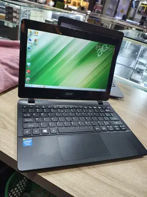 Laptop Acer TravelMate B113 4GB Intel Celeron SSD 128GB