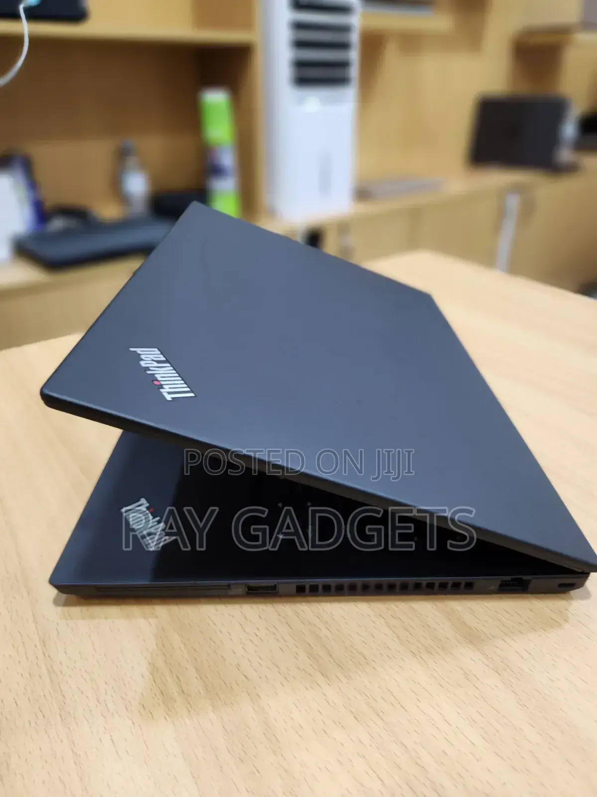 New Laptop Lenovo ThinkPad T14s Gen 2 16GB AMD Ryzen 5 SSD 512GB