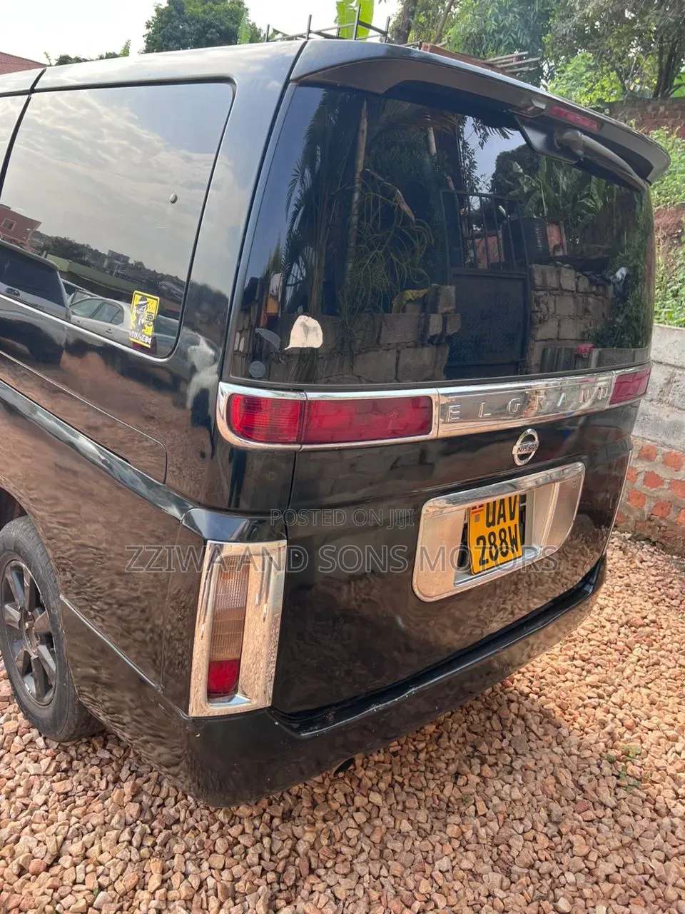 Nissan Elgrand 2011 Black
