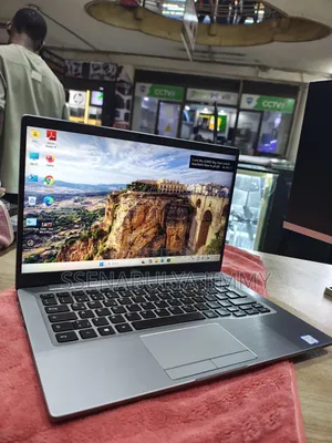 Laptop Dell Latitude 7400 8GB Intel Core i5 SSD 256GB
