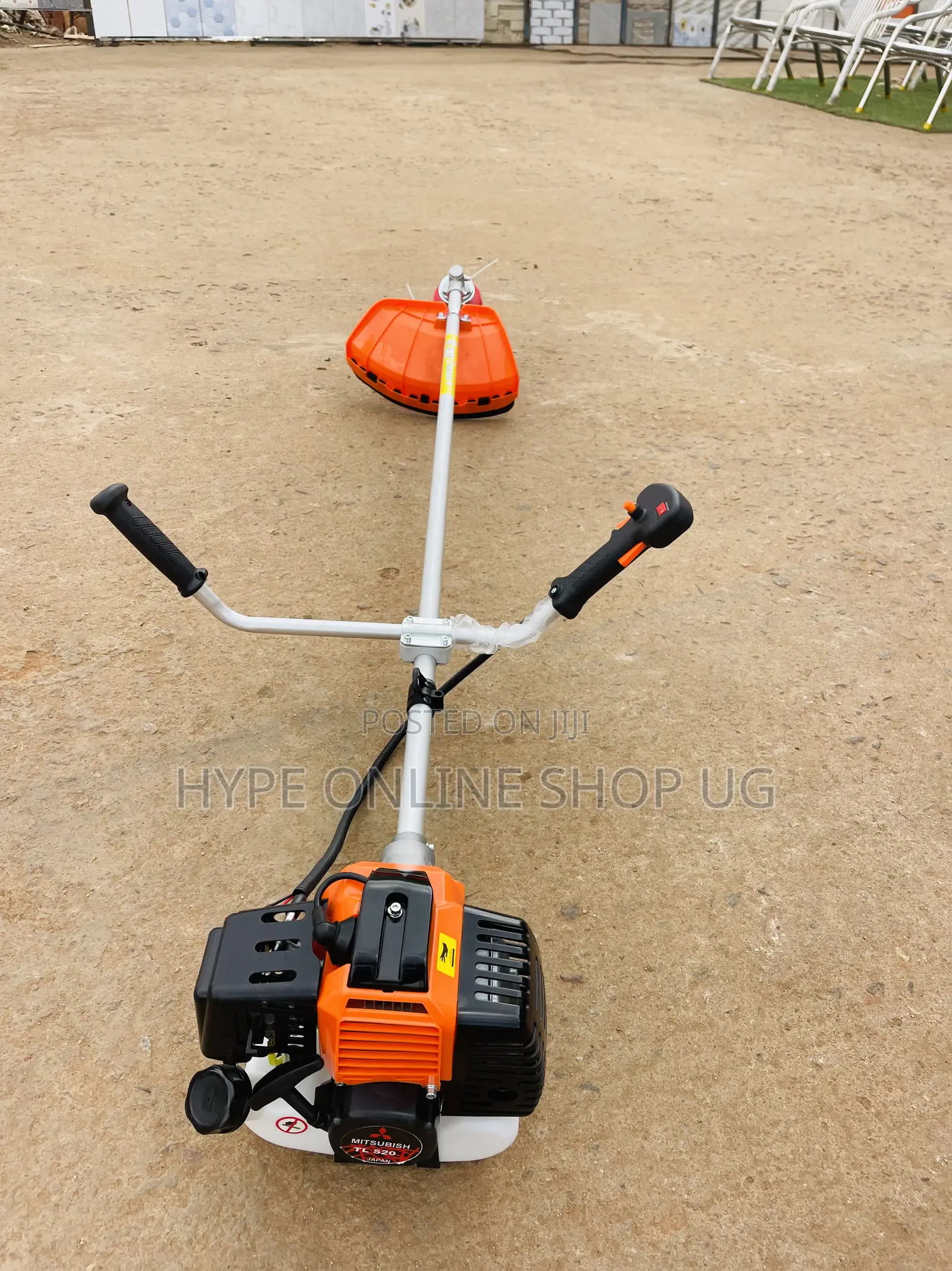 Brandnew 2shape Blades Fuel Grass Cutter/Slasher With 3years Warranty