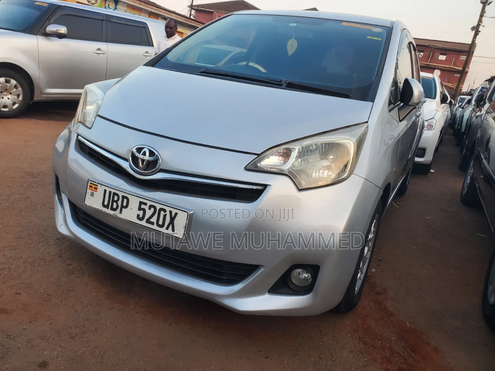 Toyota Ractis 2012 Silver