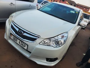 Subaru Legacy 2010 Silver