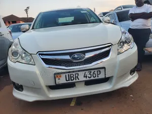 Subaru Legacy 2010 Silver