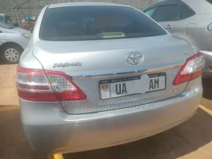 Toyota Premio 2010 Silver